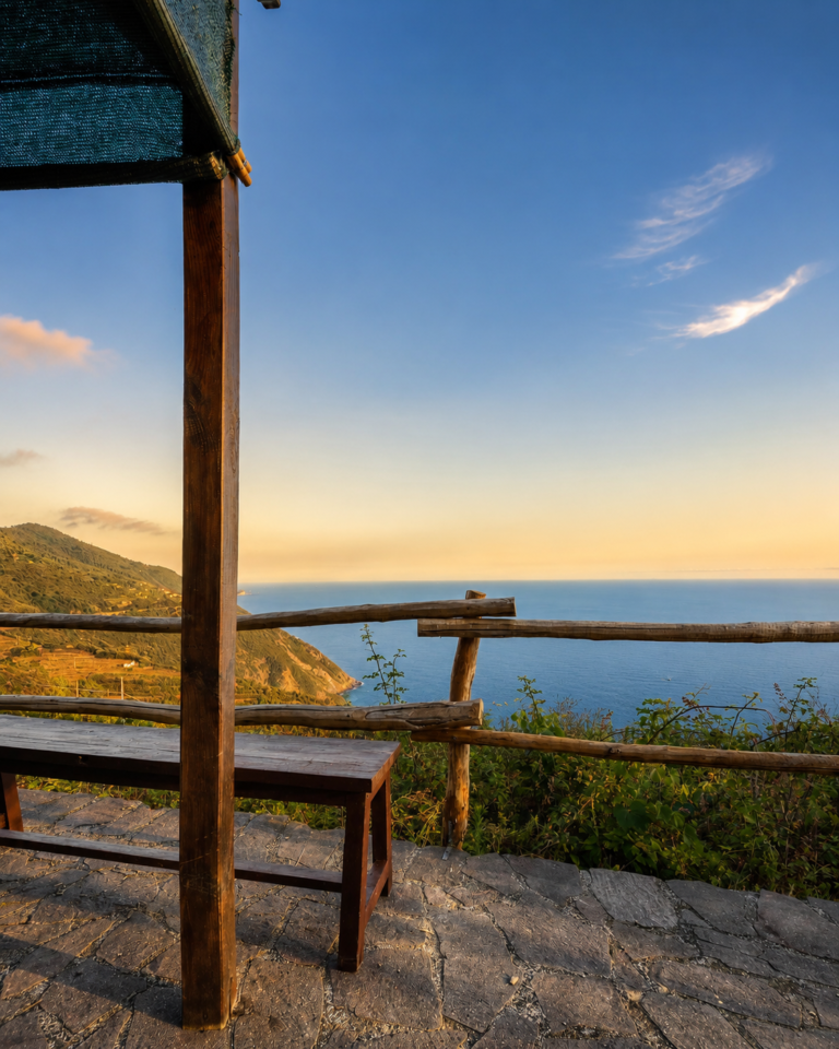 vista mare e tavolo su macchia mediterranea dalla casetta anna riomaggiore